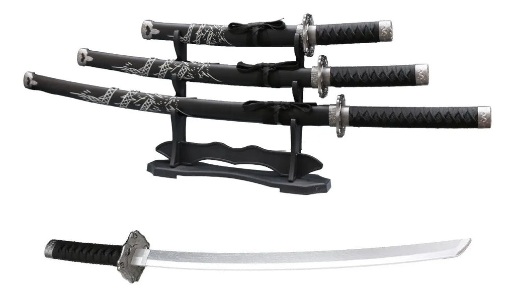 Set de 3 Katanas Decorativas con Soporte para Cosplay — BREEZEE