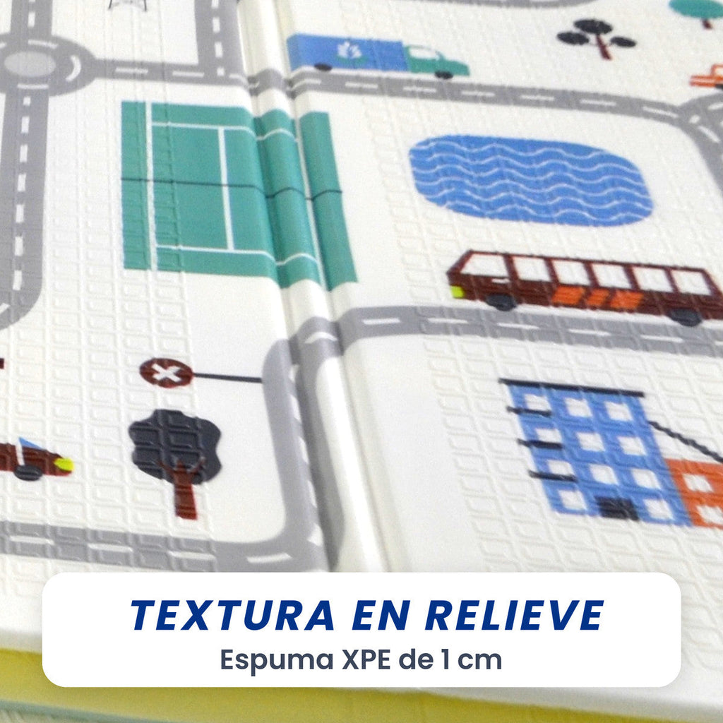 Acercamiento a la textura en relieve de la cara ciudad del tapete BREEZEE