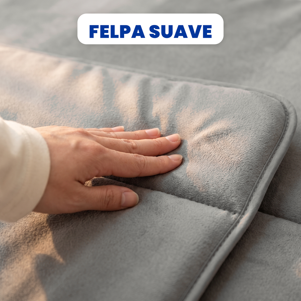 Colchoneta plegable de felpa gris BREEZEE, felpa suave de cerca