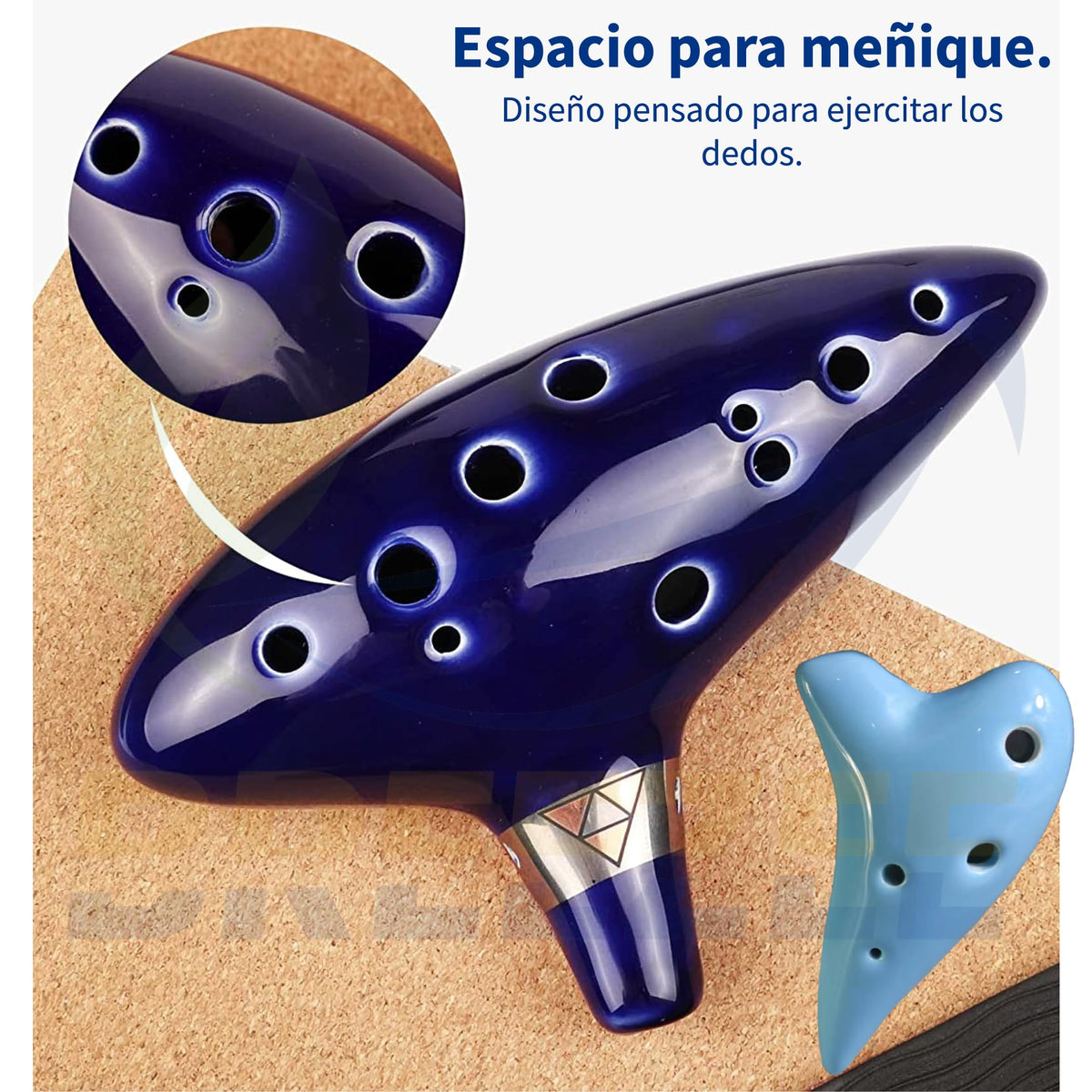 Ocarina de cerámica de 12 agujeros en su soporte de mano